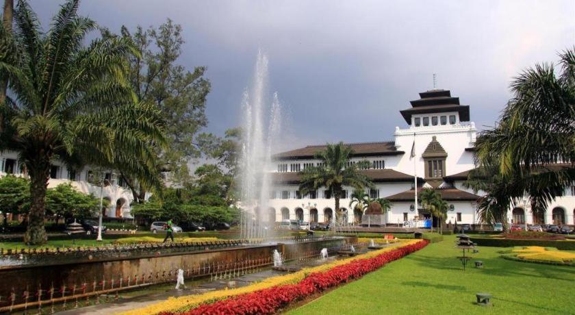 Andelir Hotel Bandung Kültér fotó